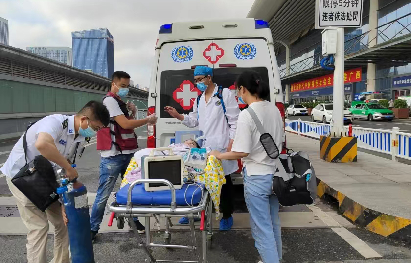 日土县救护车出租公司